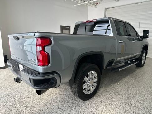 Used 2024 Chevrolet Silverado 2500 High Country w/ Technology Package image 38