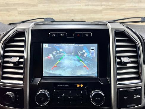 Used 2017 Ford F450 Lariat w/ Lariat Value Package AWD/4WD image 16