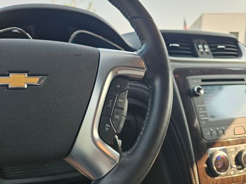 Used 2017 Chevrolet Traverse LT AWD/4WD image 37