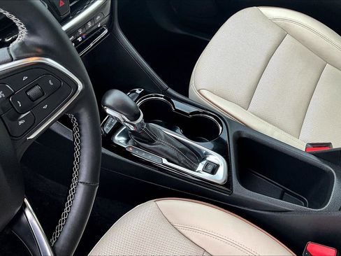 Certified 2024 Buick Encore GX Avenir image 15