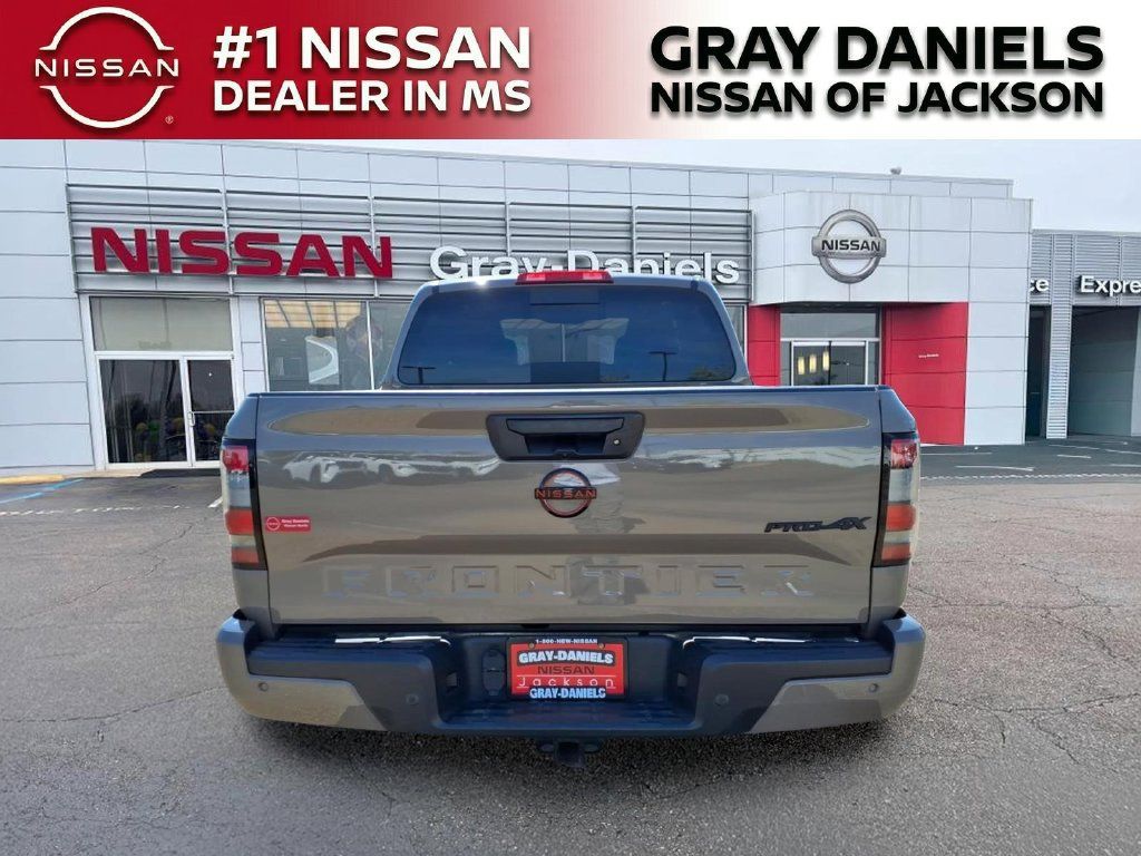 Certified 2024 Nissan Frontier PRO-4X w/ Pro Premium Package AWD/4WD image 7