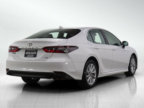 Used 2024 Toyota Camry LE image 5