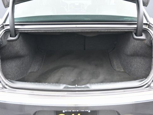 Used 2019 Chrysler 300 Limited image 15