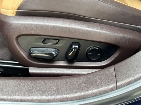 Used 2019 Lexus ES 350 w/ Accessory Package 2 FWD image 17