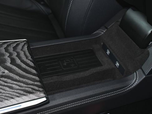 Used 2025 Audi A6 Premium Plus image 49