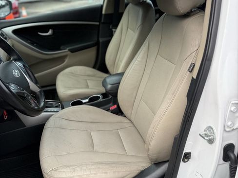 Used 2013 Hyundai Elantra GT w/ Style Pkg image 13