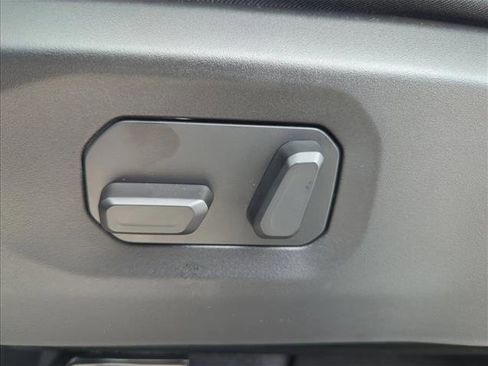 New 2026 Jeep Gladiator Sport AWD/4WD image 17