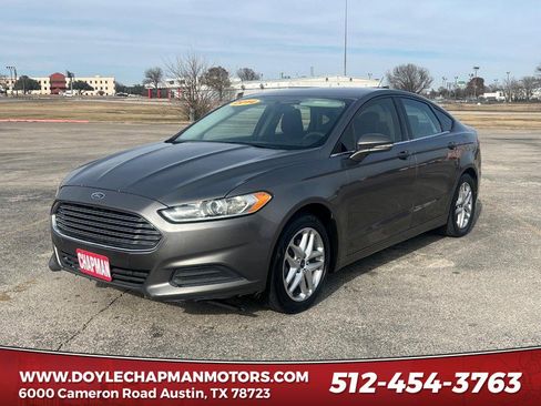 Used 2014 Ford Fusion SE image 1