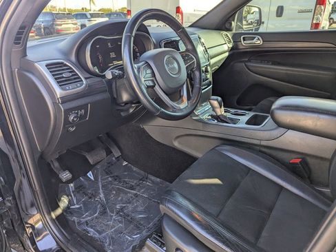 Used 2022 Jeep Grand Cherokee Laredo X image 23