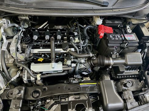 Used 2025 Nissan Versa SV FWD image 33