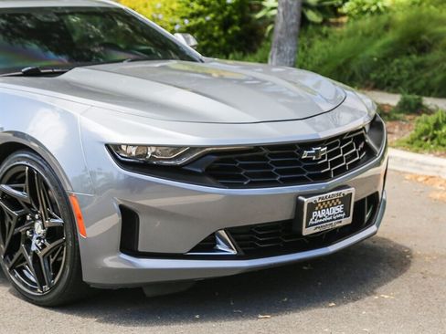 Used 2021 Chevrolet Camaro LT w/ RS Package RWD image 9