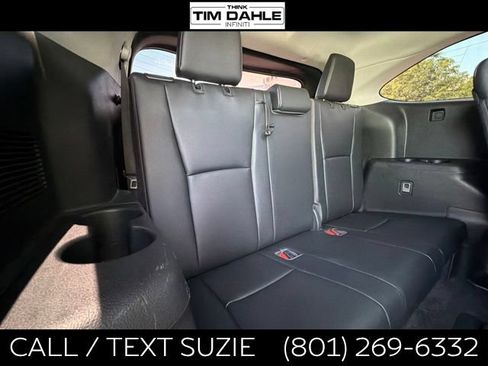 Used 2023 Toyota Highlander XLE AWD/4WD image 18