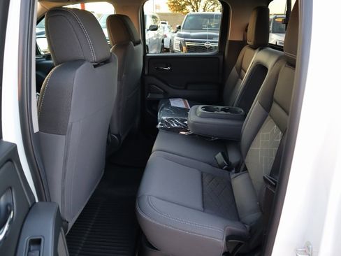 New 2026 Nissan Frontier SV w/ SV Convenience Package image 10