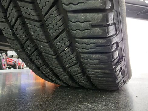 Used 2018 GMC Sierra 1500 SLT AWD/4WD image 50