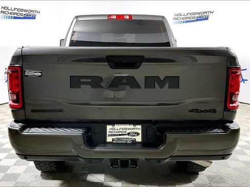 Used 2025 RAM 2500 Big Horn AWD/4WD image 4