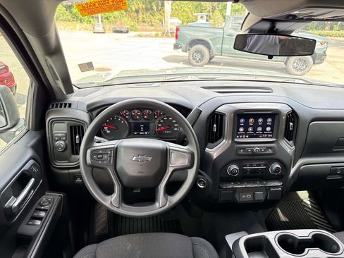 Used 2024 Chevrolet Silverado 1500 Custom w/ Dark Appearance Package image 13