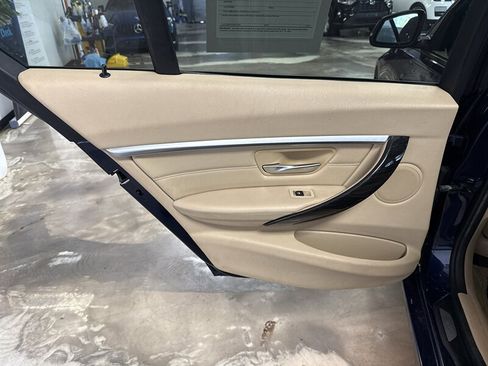 Used 2016 BMW 328i xDrive Sedan AWD/4WD image 26