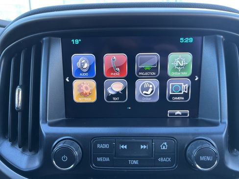 Used 2018 Chevrolet Colorado Z71 w/ Centennial Edition image 16