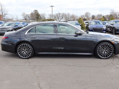 Used 2022 Mercedes-Benz S 580 4MATIC Sedan image 4