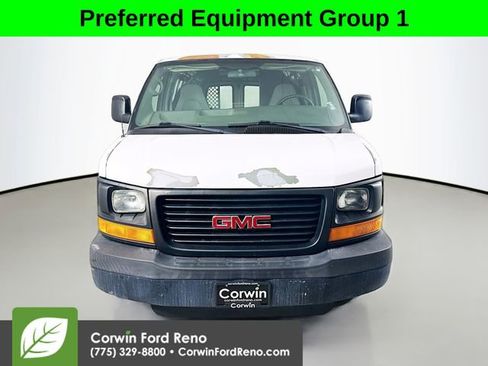 Used 2005 GMC Savana 2500 RWD image 2