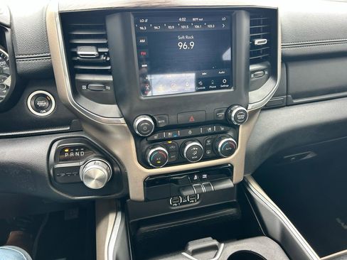 Used 2020 RAM 1500 Laramie RWD image 4