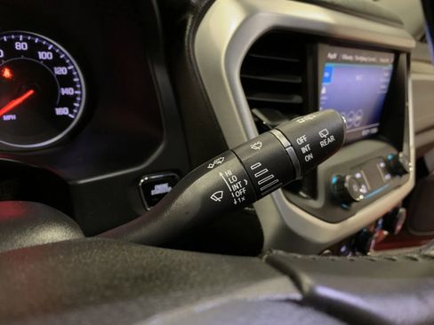 Used 2020 GMC Acadia SLE image 25