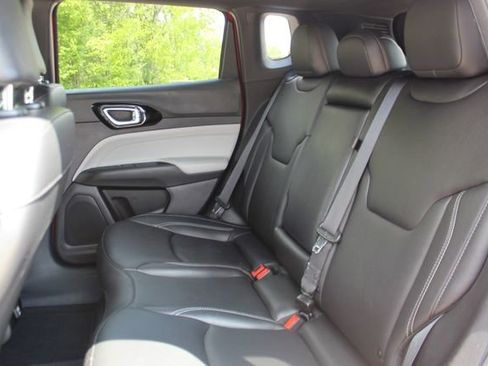 Used 2025 Jeep Compass Limited AWD/4WD image 27