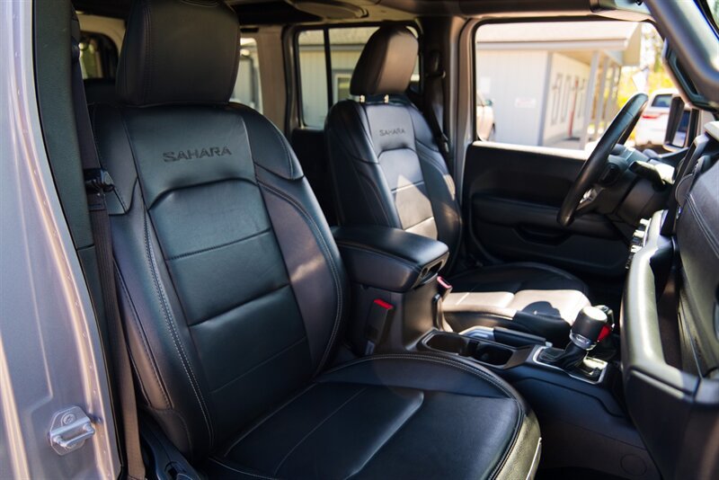 Used 2019 Jeep Wrangler Unlimited Sahara AWD/4WD image 20