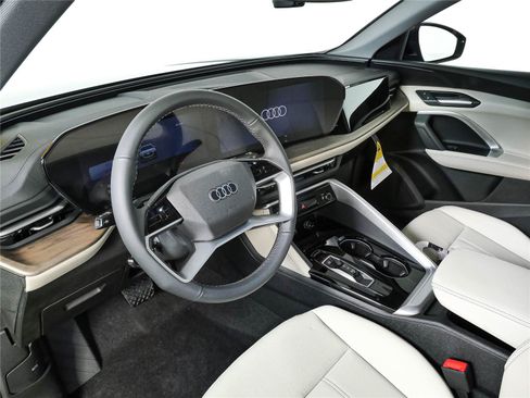 New 2026 Audi Q5 Premium AWD/4WD image 4