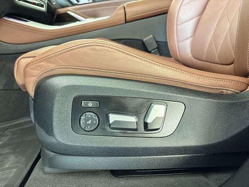 Used 2024 BMW X5 xDrive40i w/ Premium Package image 12