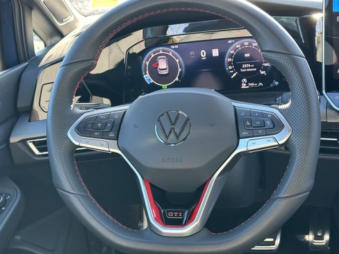 Used 2025 Volkswagen GTI Autobahn image 25