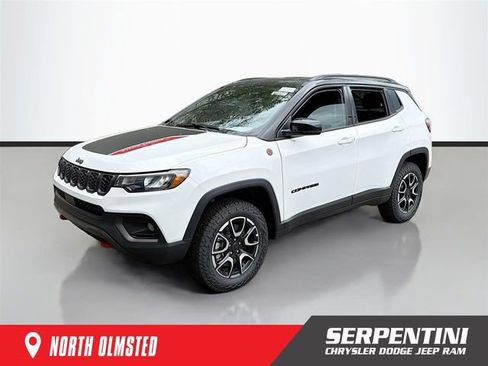New 2026 Jeep Compass Trailhawk w/ Sun, Sound & Navigation Group AWD/4WD image 1