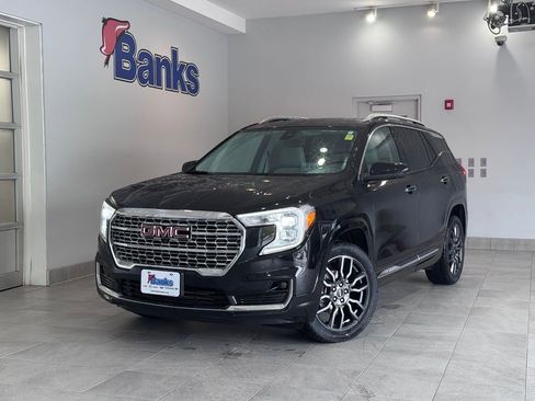 Certified 2023 GMC Terrain Denali w/ Black Diamond Edition AWD/4WD image 2