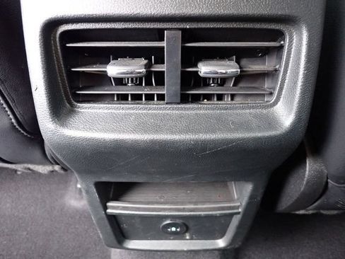 Used 2024 Ford Edge SEL AWD/4WD image 19