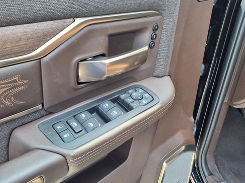 New 2026 RAM 2500 Limited AWD/4WD image 11