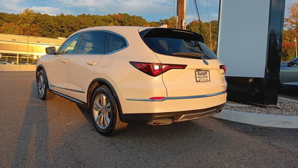 Used 2026 Acura MDX SH-AWD image 3