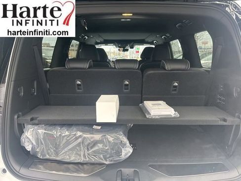New 2026 INFINITI QX80 Autograph w/ Premium Cargo Package image 6