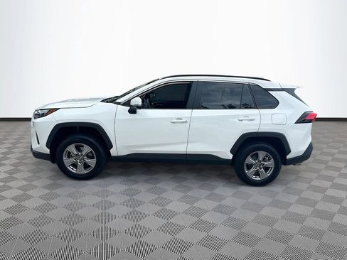 Used 2025 Toyota RAV4 XLE AWD/4WD image 9