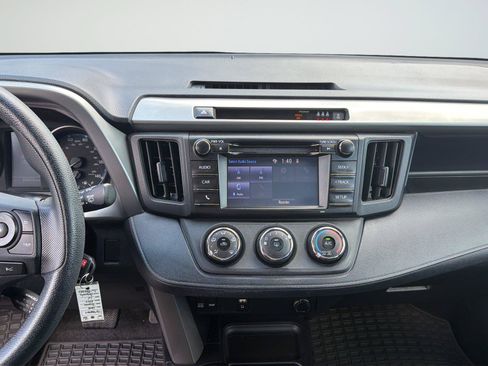 Used 2018 Toyota RAV4 LE w/ All Weather Liner Package AWD/4WD image 16