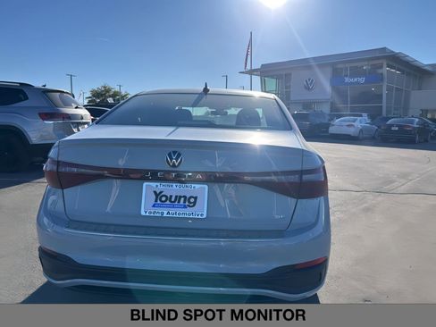 New 2026 Volkswagen Jetta SE image 6