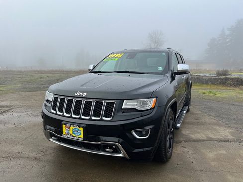 Used 2015 Jeep Grand Cherokee Overland w/ Advanced Technology Group image 27