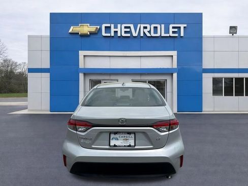 Used 2024 Toyota Corolla LE FWD image 6
