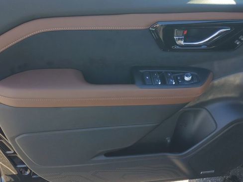 New 2026 Subaru Forester Touring AWD/4WD image 8
