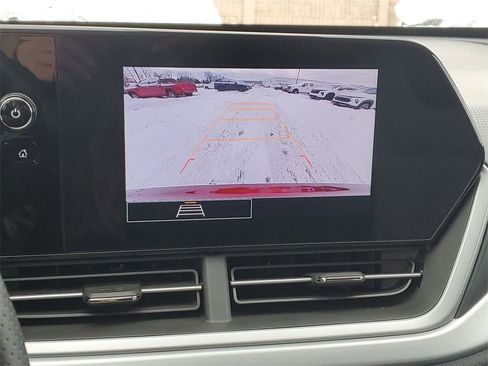 Certified 2024 Chevrolet Trax RS w/ Driver Confidence Package image 14