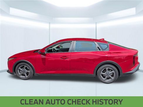 Used 2025 Kia K4 FWD image 2
