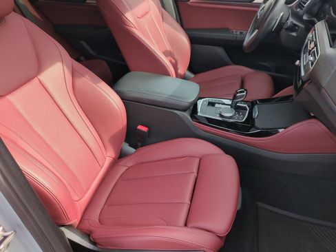 Used 2023 BMW X4 xDrive30i w/ M Sport Package image 39