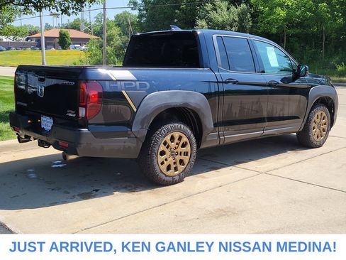 Used 2021 Honda Ridgeline Sport image 3