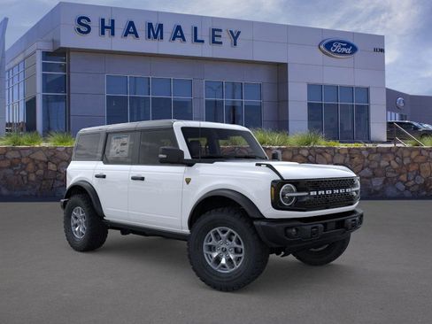 New 2025 Ford Bronco Badlands image 7