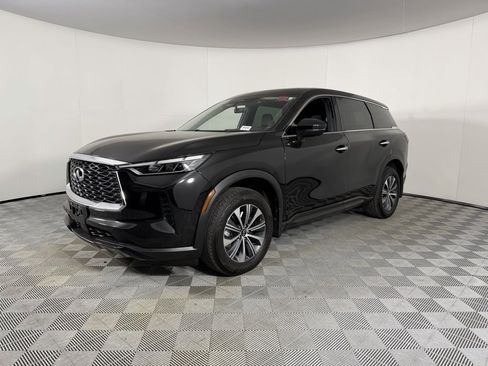 Used 2025 INFINITI QX60 Pure image 3