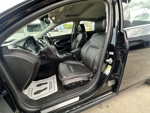 Used 2017 Buick Regal Sport Touring FWD image 14